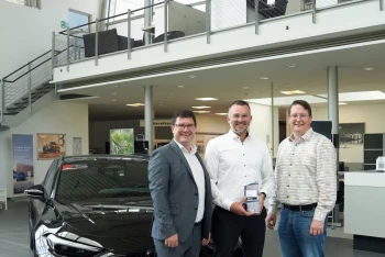 25 Jahre Engagement und Verantwortung – Fischer Automobile würdigt Geschäftsführer Igor Krauberger