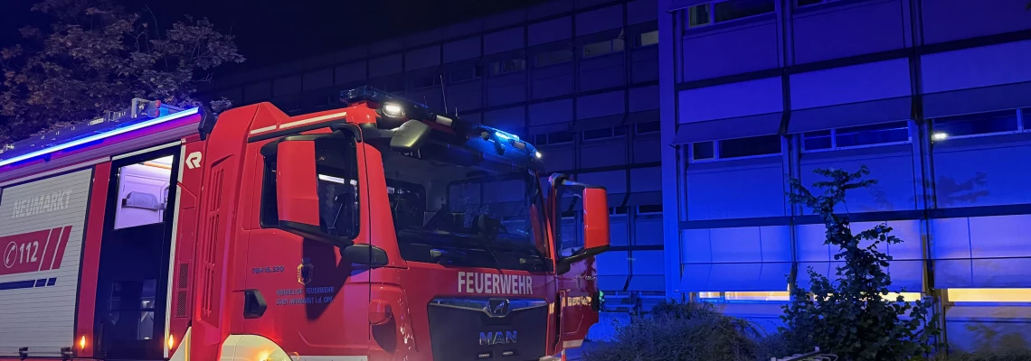 Feuerwehreinsatz an der Weinberger Schule + update+