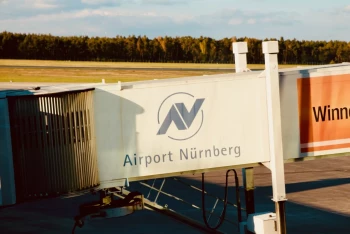 Streit im Flughafen eskaliert - Passagiere von Flug ausgeschlossen