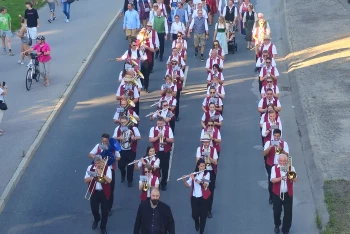 JURA‑Volksfest Neumarkt: Traditioneller Auftakt mit Standkonzert - Behinderungen wegen Volksfestauszug