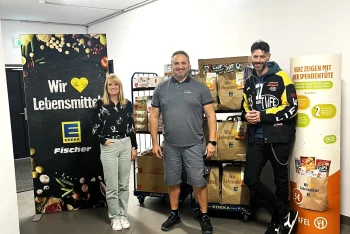 EDEKA-Tütenaktion: 64 Lebensmitteltüten für den Leb-mit-Laden